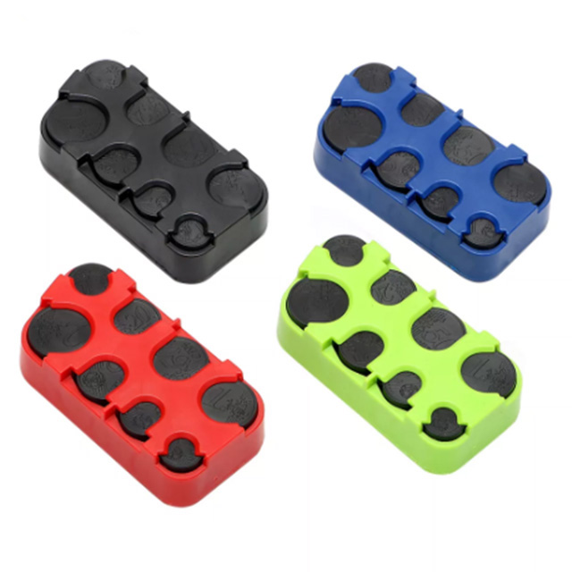 Cách một chiếc ví đựng tiền xu bằng nhựa giữ tiền của bạn được ngăn nắp và có thể truy cập được