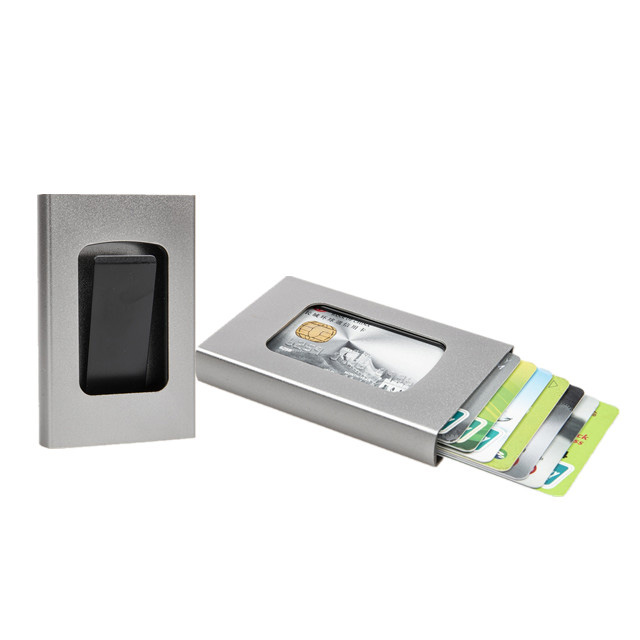 Ví chặn RFID có đáng không?